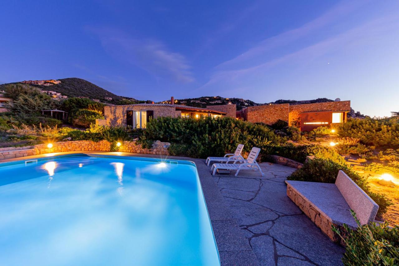 Le Sfumature Di Melograno Villa Costa Paradiso Exterior photo