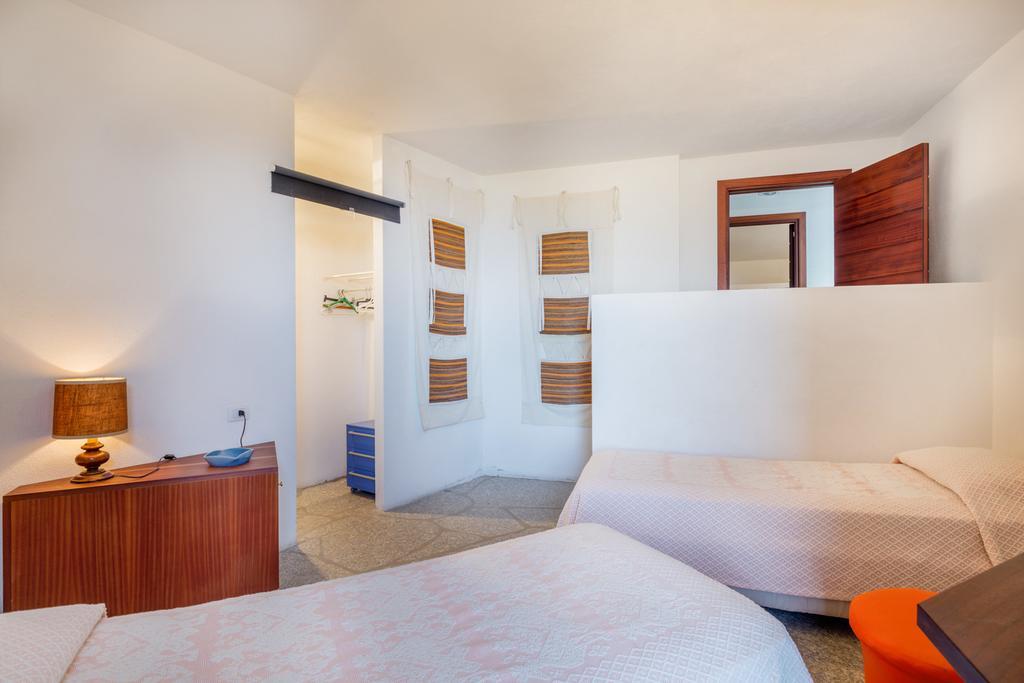 Le Sfumature Di Melograno Villa Costa Paradiso Exterior photo